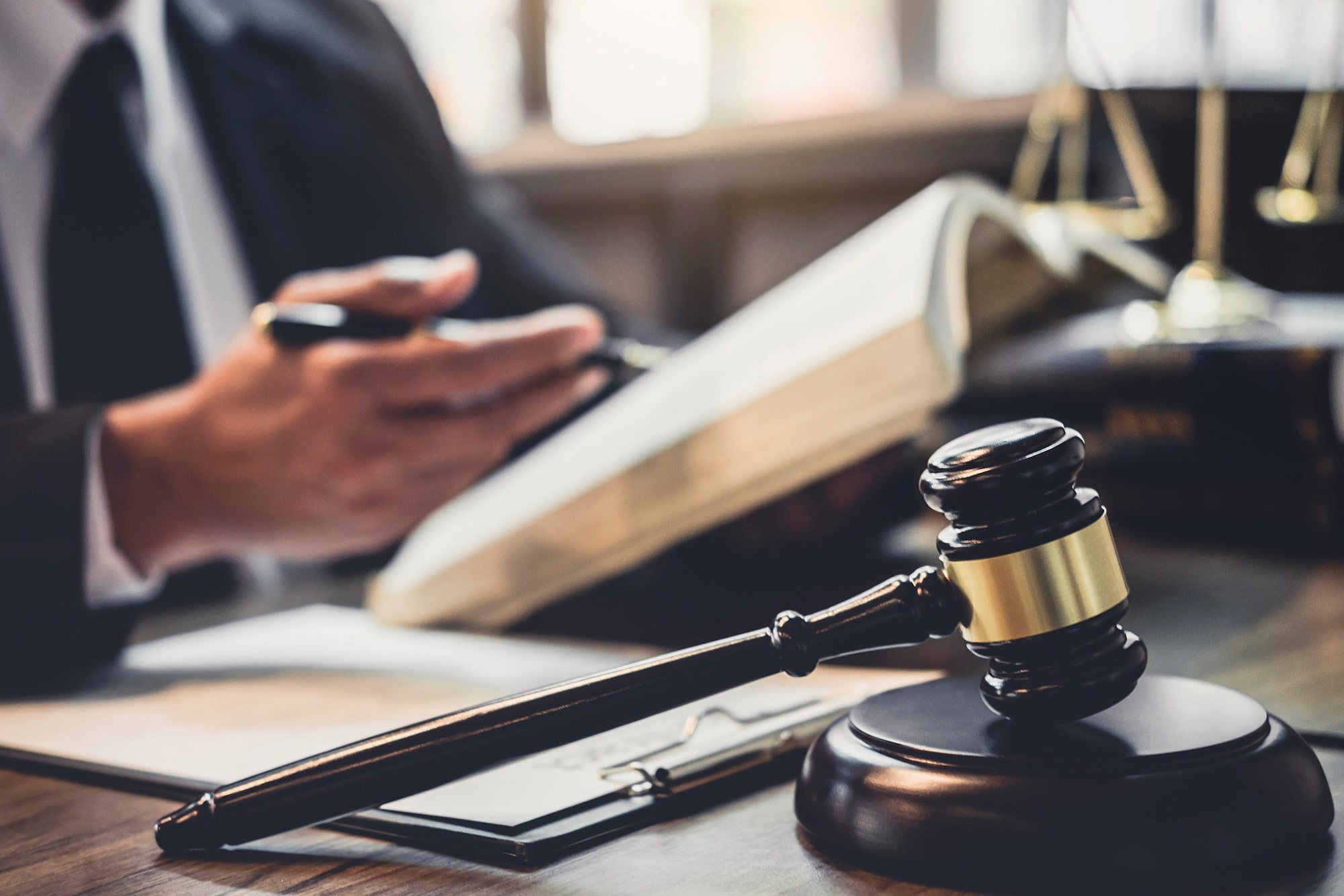 civil litigation lawyer